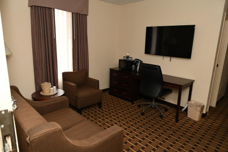King Size Suite with Sofa Bed